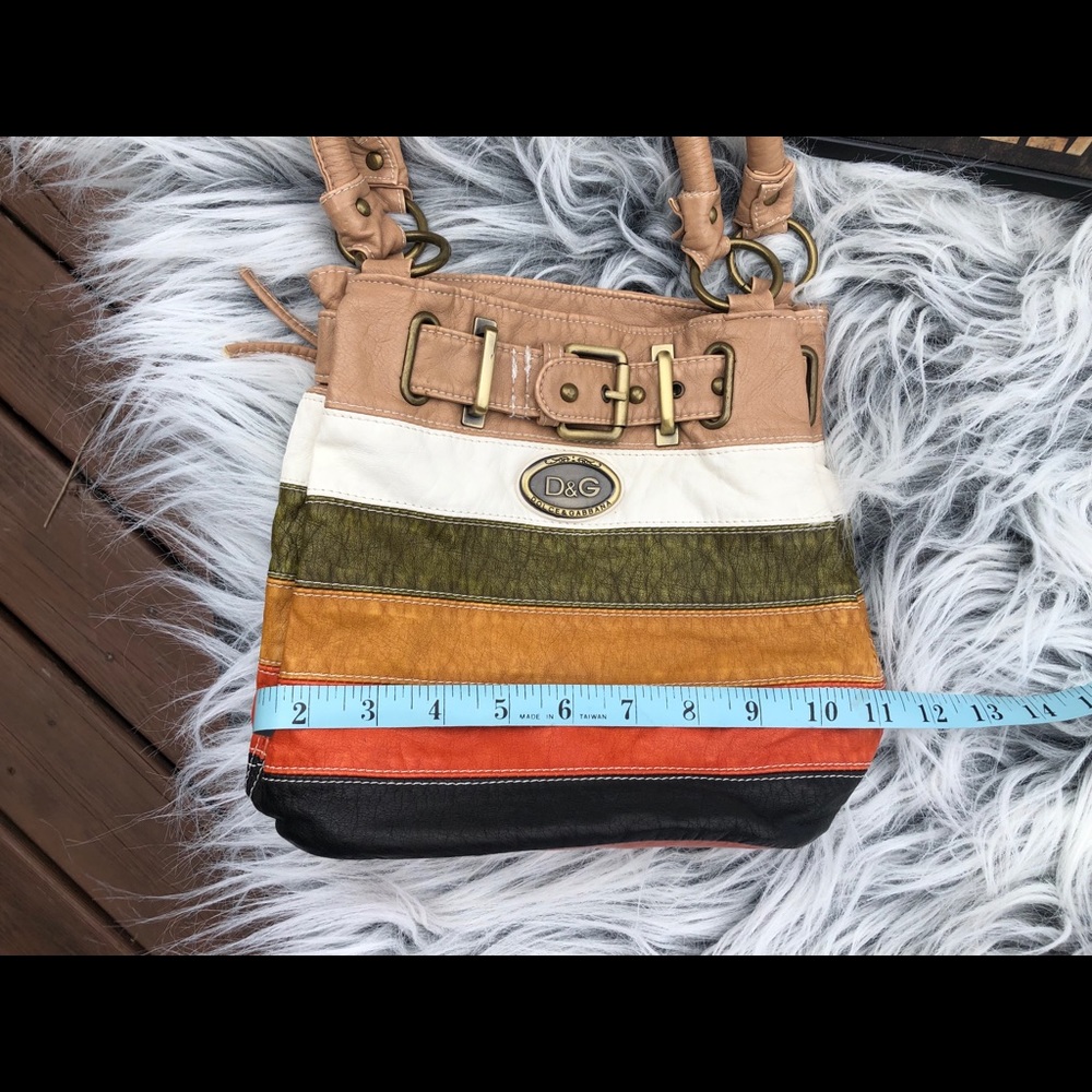 Dolce & Gabbana leather handbag.